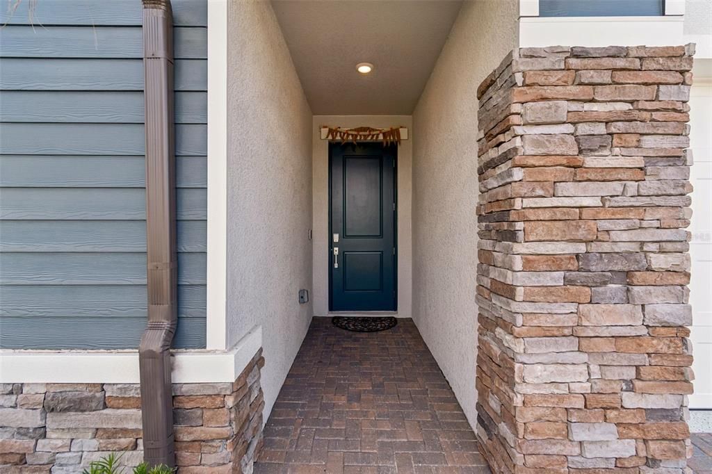 For Rent: $3,700 (4 beds, 3 baths, 2084 Square Feet)