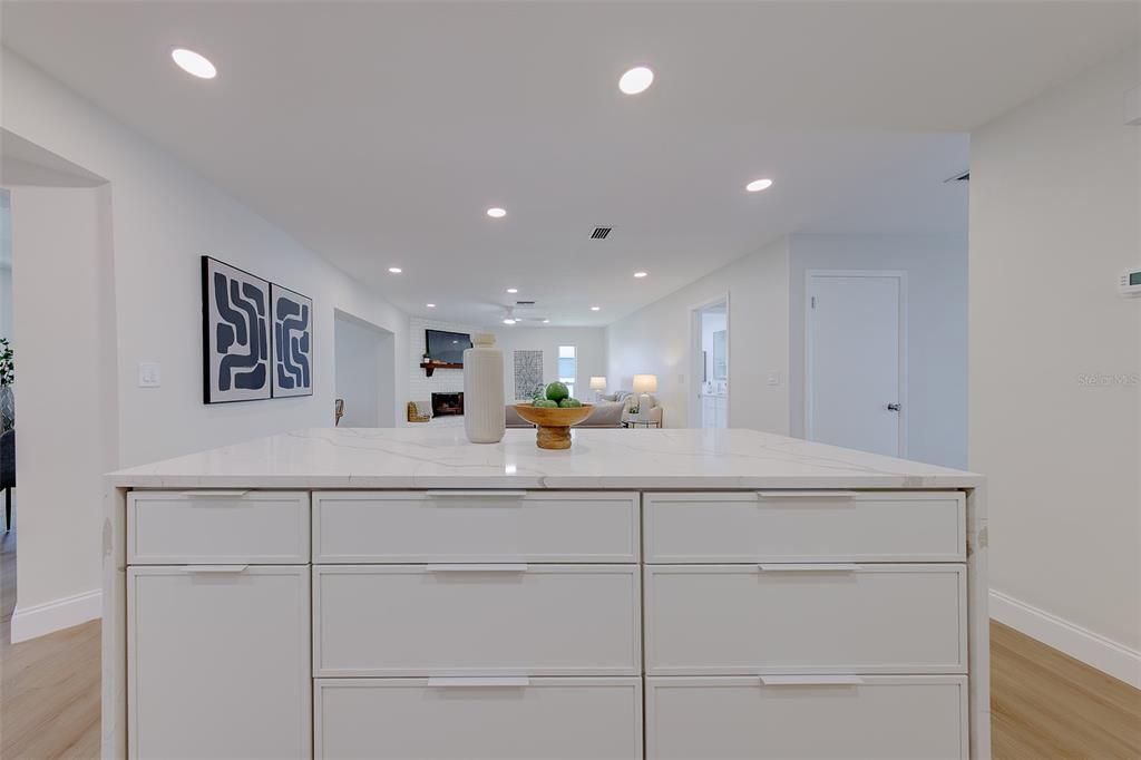 For Sale: $484,900 (3 beds, 2 baths, 1718 Square Feet)