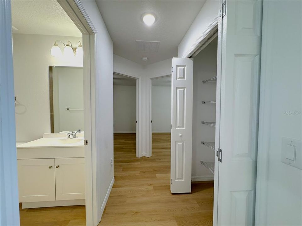 В аренду: $1,800 (3 спален, 2 ванн, 1334 Квадратных фут)