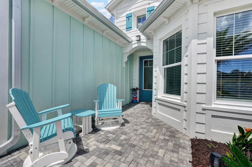 For Sale: $799,000 (2 beds, 2 baths, 2160 Square Feet)