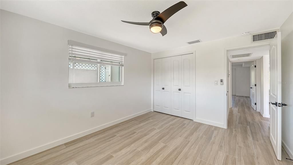 For Rent: $2,950 (2 beds, 2 baths, 1300 Square Feet)