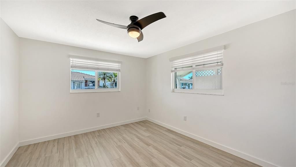 For Rent: $2,950 (2 beds, 2 baths, 1300 Square Feet)