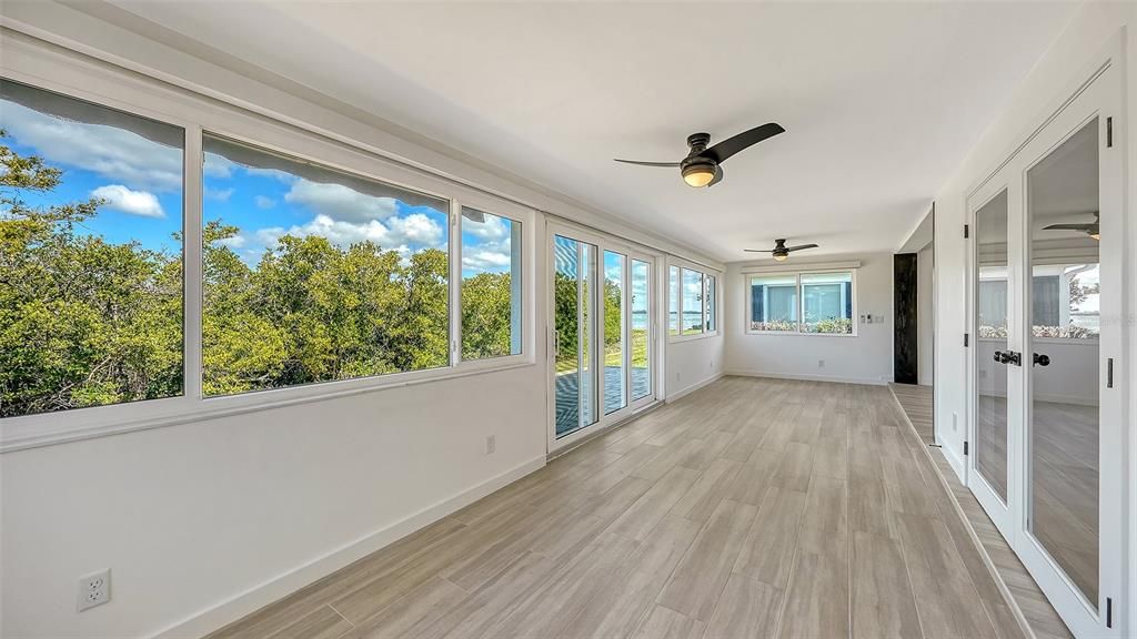 For Rent: $2,950 (2 beds, 2 baths, 1300 Square Feet)