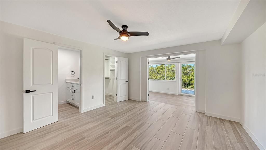 For Rent: $2,950 (2 beds, 2 baths, 1300 Square Feet)