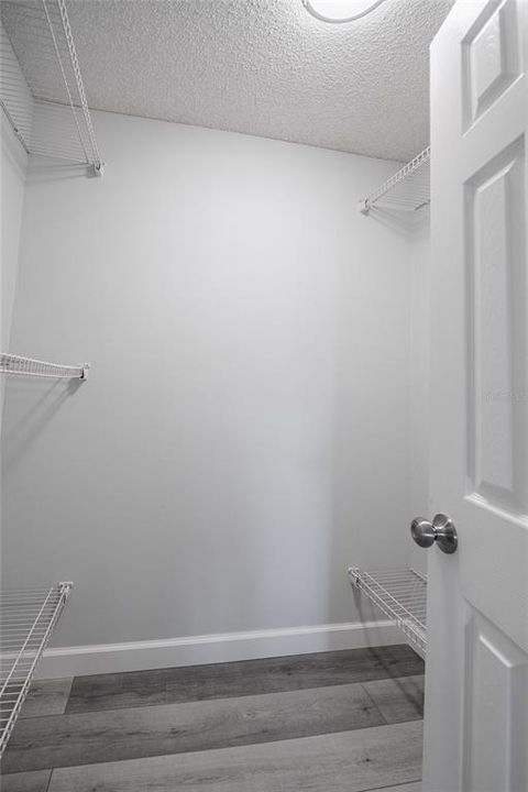 For Sale: $177,000 (2 beds, 2 baths, 1229 Square Feet)