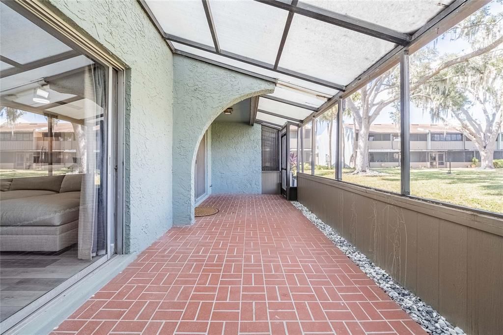 For Sale: $177,000 (2 beds, 2 baths, 1229 Square Feet)