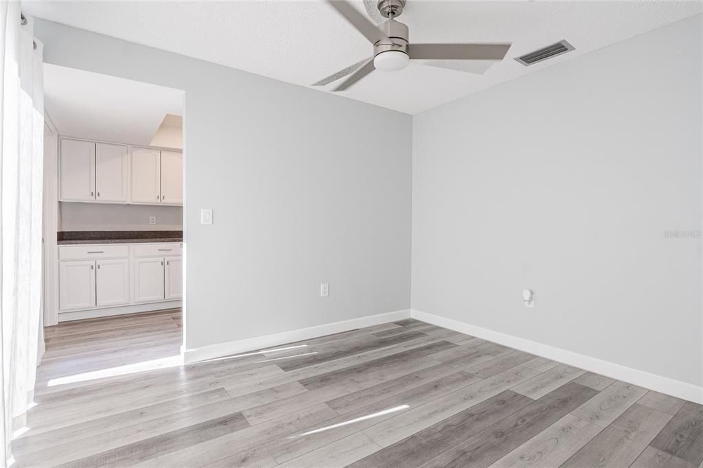 For Sale: $177,000 (2 beds, 2 baths, 1229 Square Feet)