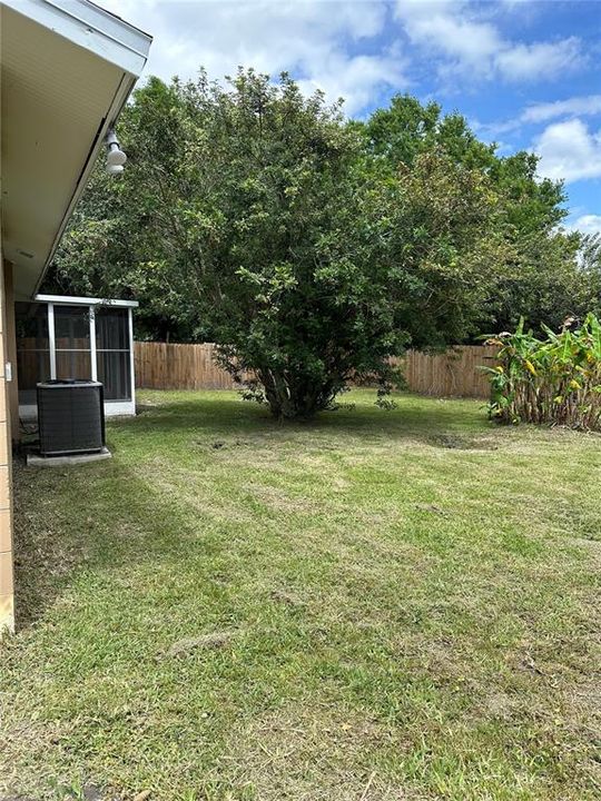 For Rent: $1,900 (4 beds, 2 baths, 1273 Square Feet)