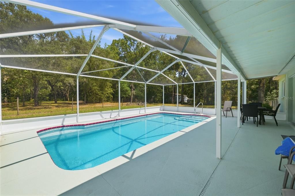 Active With Contract: $334,900 (3 beds, 2 baths, 1180 Square Feet)
