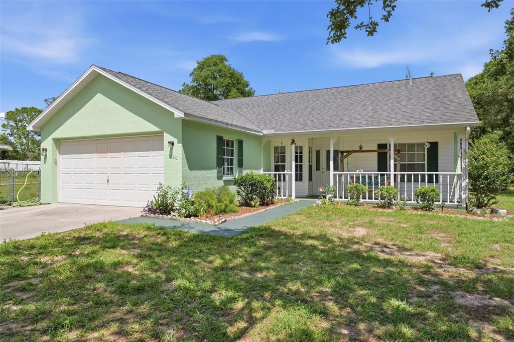 Active With Contract: $334,900 (3 beds, 2 baths, 1180 Square Feet)