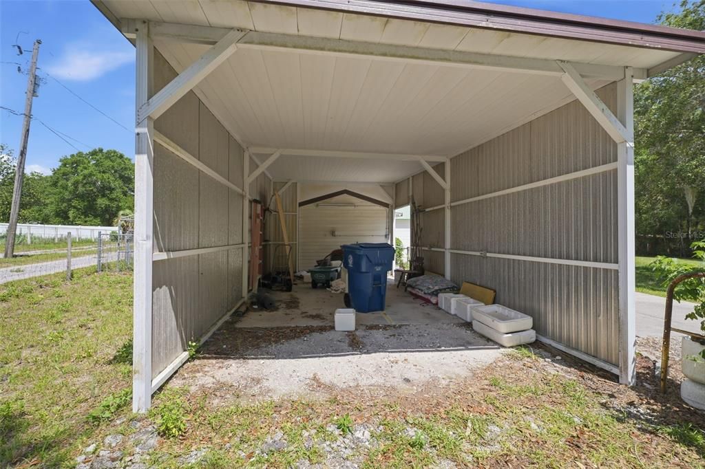 Active With Contract: $334,900 (3 beds, 2 baths, 1180 Square Feet)