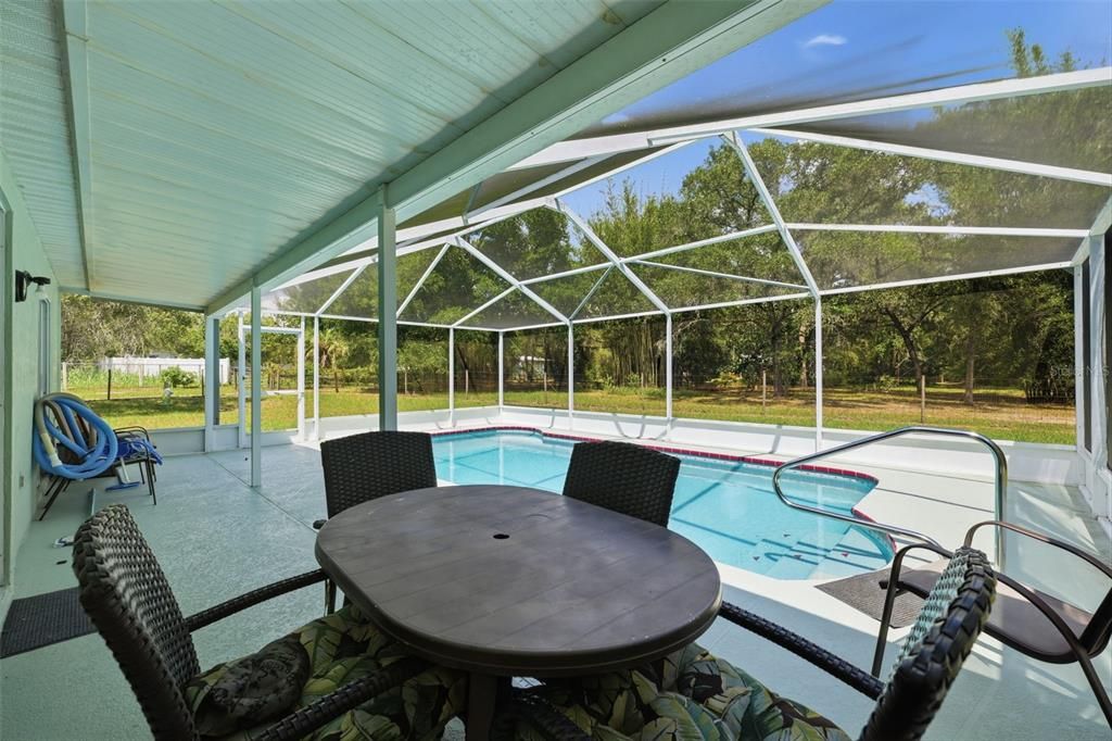 Active With Contract: $334,900 (3 beds, 2 baths, 1180 Square Feet)