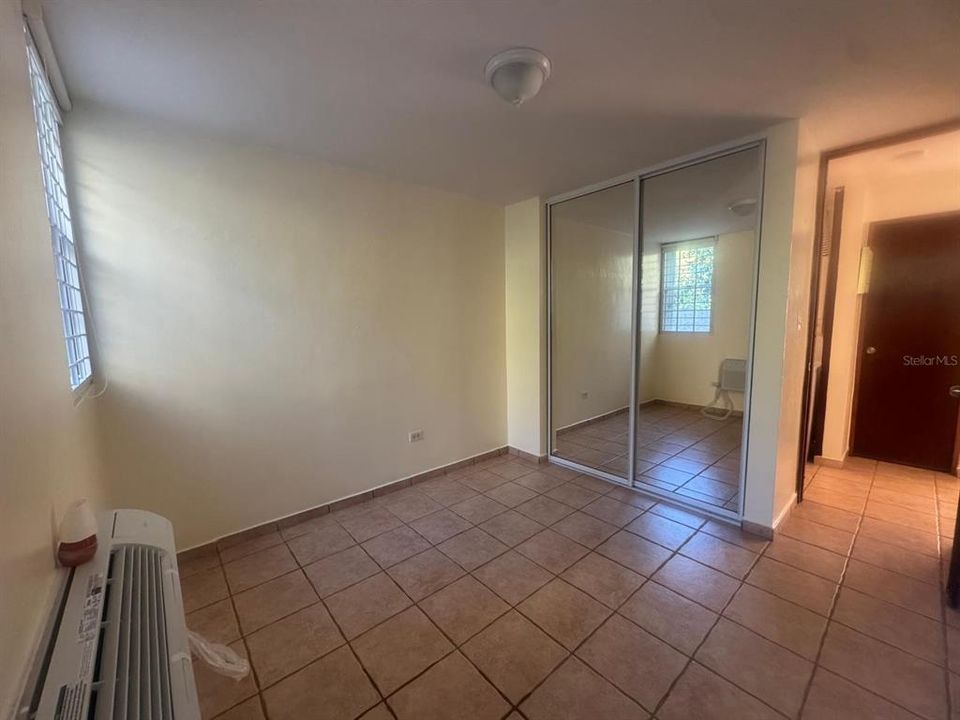 На продажу: $275,000 (3 спален, 2 ванн, 1200 Квадратных фут)