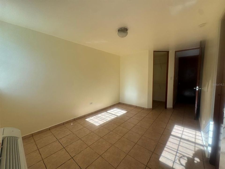 На продажу: $275,000 (3 спален, 2 ванн, 1200 Квадратных фут)