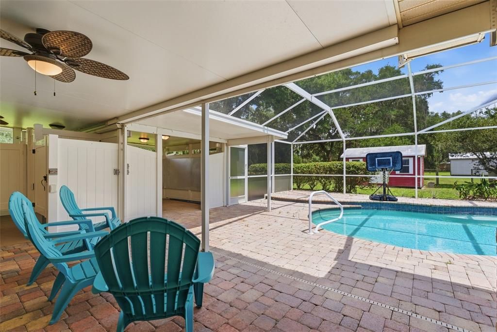 For Sale: $700,000 (4 beds, 3 baths, 2760 Square Feet)