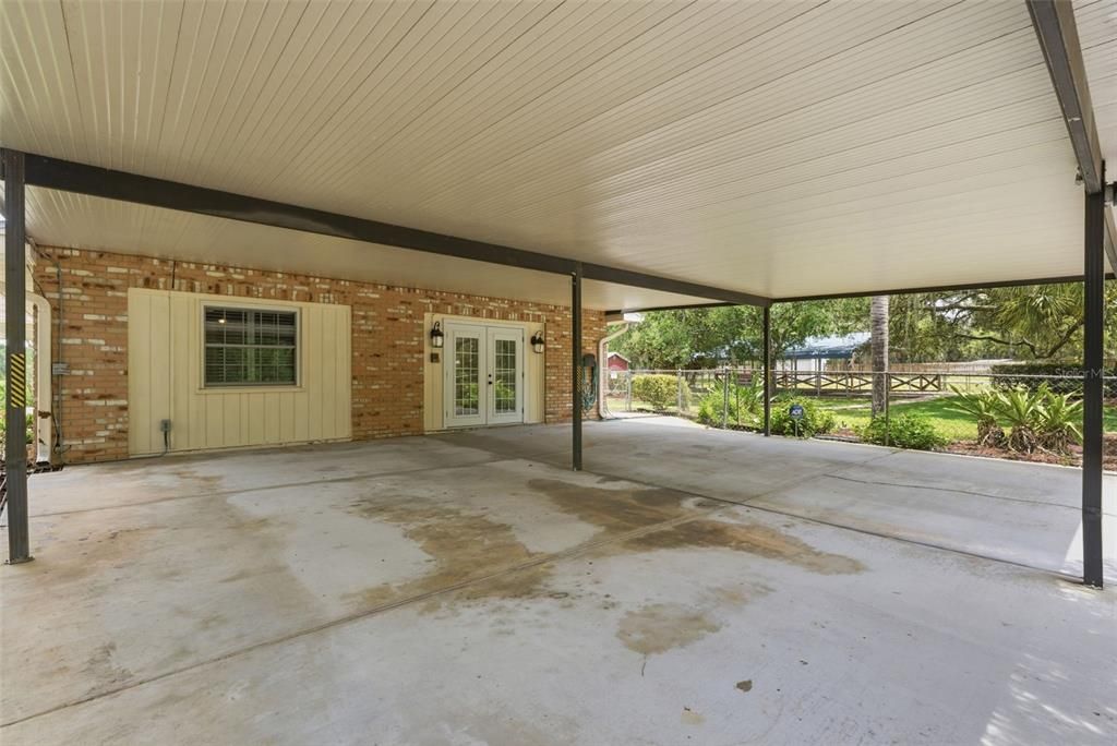 For Sale: $700,000 (4 beds, 3 baths, 2760 Square Feet)