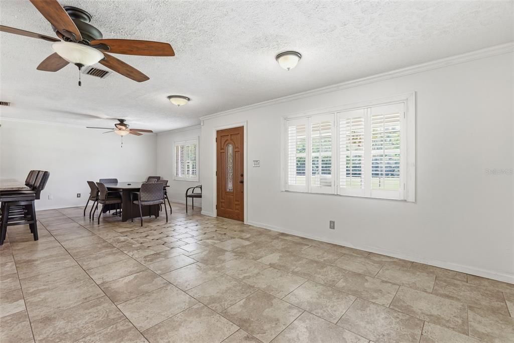 For Sale: $700,000 (4 beds, 3 baths, 2760 Square Feet)