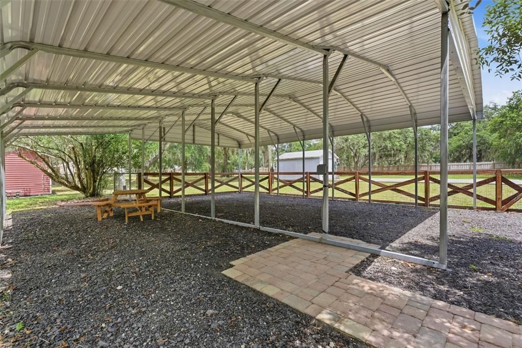 For Sale: $700,000 (4 beds, 3 baths, 2760 Square Feet)