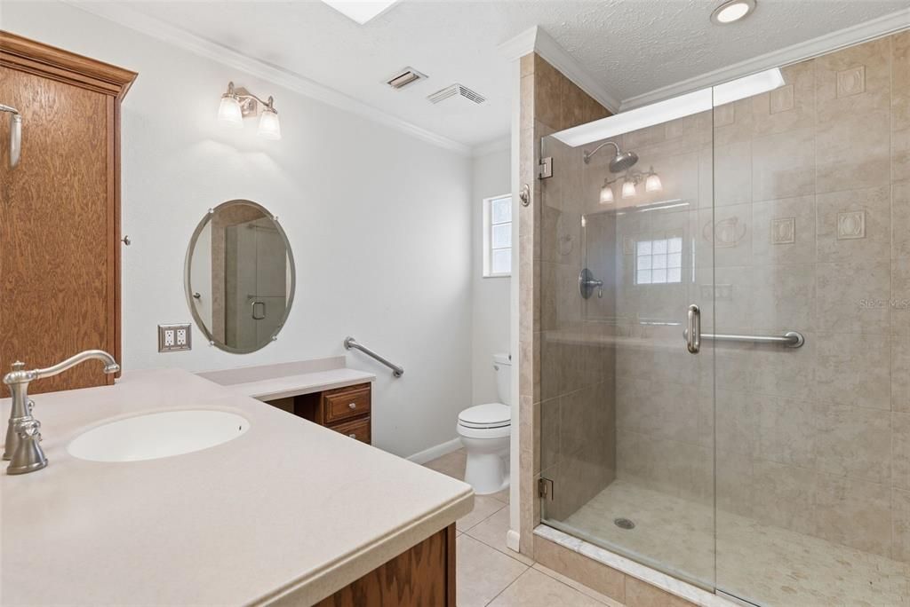For Sale: $700,000 (4 beds, 3 baths, 2760 Square Feet)