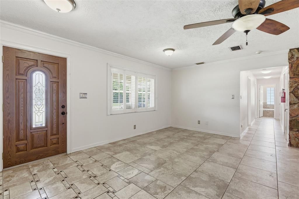 For Sale: $700,000 (4 beds, 3 baths, 2760 Square Feet)