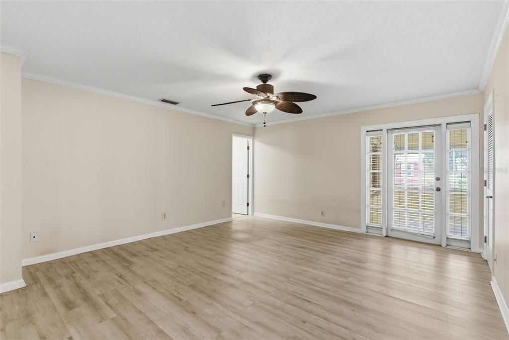 For Sale: $700,000 (4 beds, 3 baths, 2760 Square Feet)