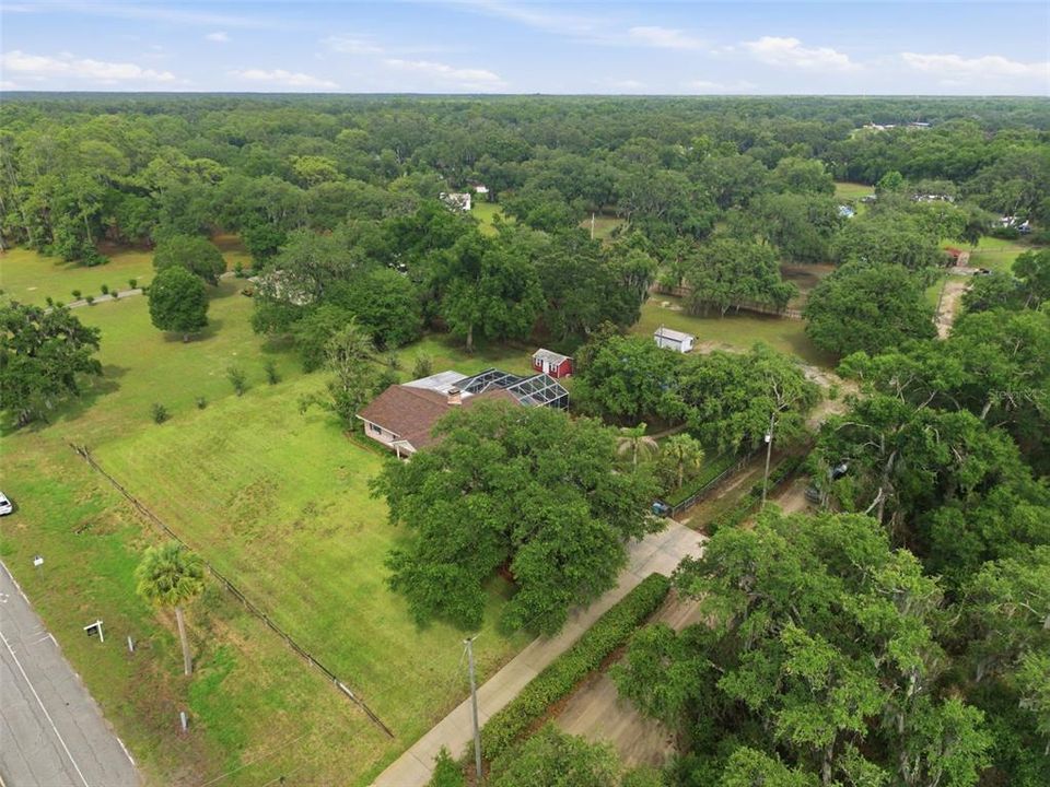 For Sale: $700,000 (4 beds, 3 baths, 2760 Square Feet)