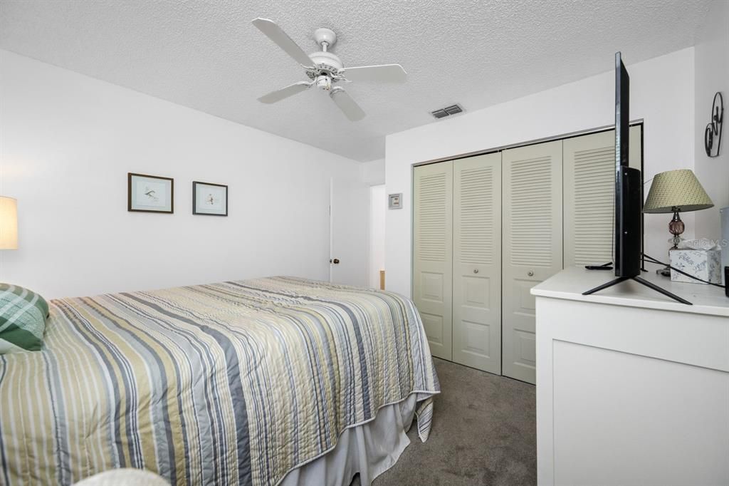 For Sale: $339,900 (3 beds, 2 baths, 1432 Square Feet)