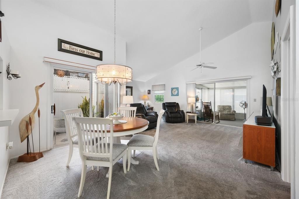 For Sale: $339,900 (3 beds, 2 baths, 1432 Square Feet)