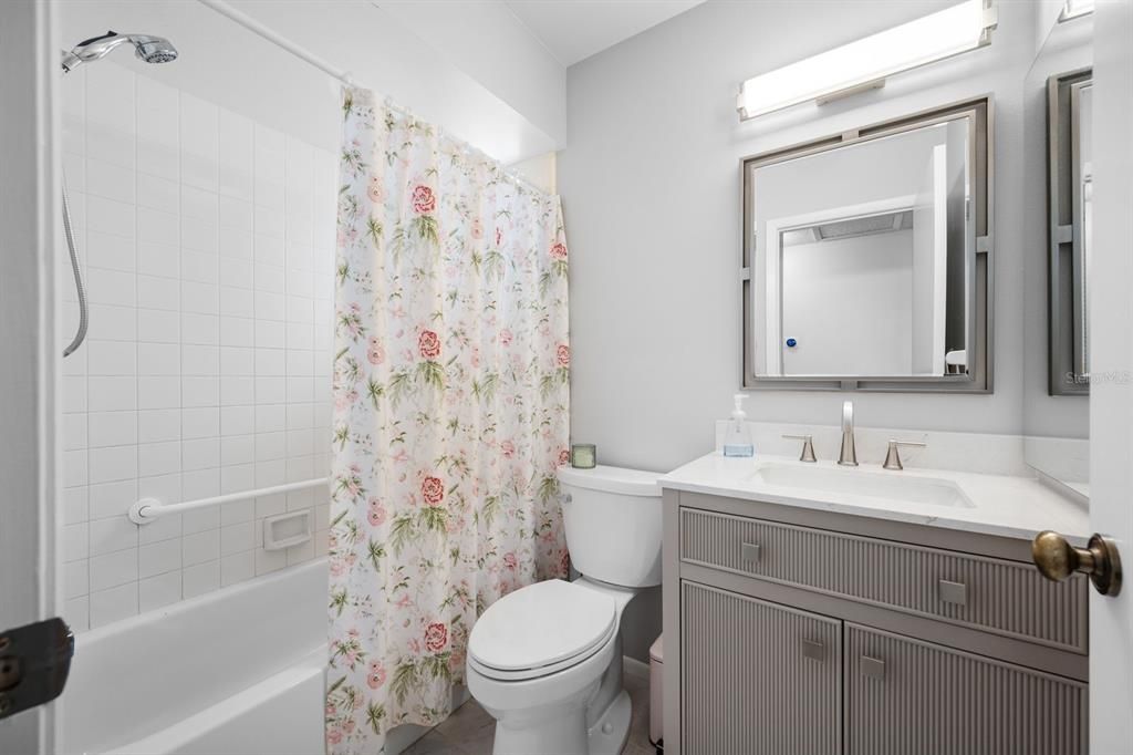 For Sale: $339,900 (3 beds, 2 baths, 1432 Square Feet)