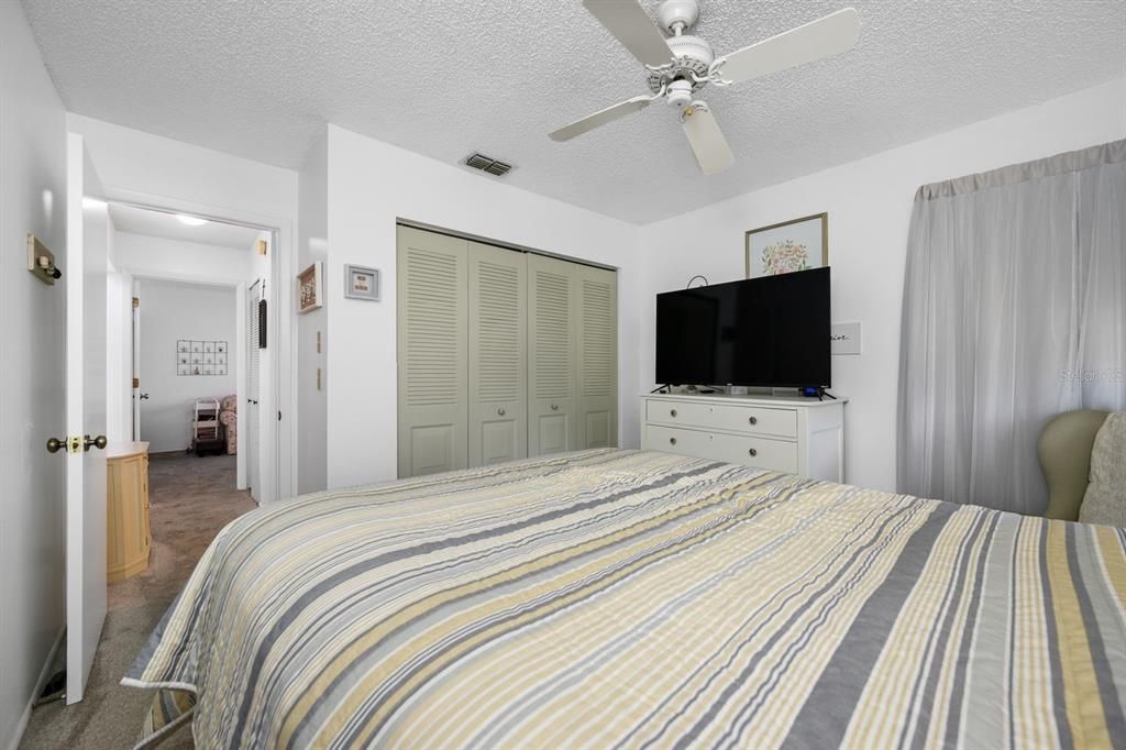 For Sale: $339,900 (3 beds, 2 baths, 1432 Square Feet)