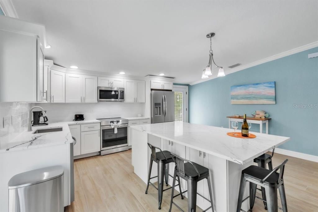 For Sale: $1,100,000 (3 beds, 2 baths, 1262 Square Feet)