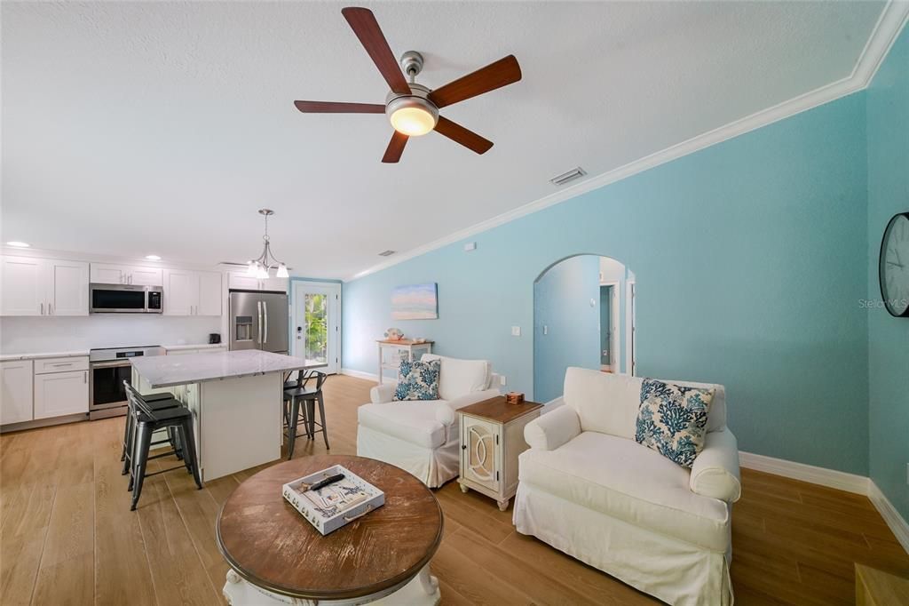 For Sale: $1,100,000 (3 beds, 2 baths, 1262 Square Feet)