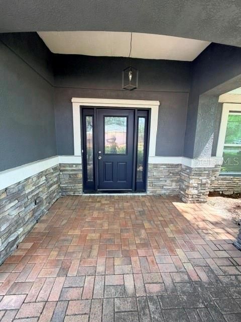 En Venta: $695,000 (3 camas, 2 baños, 2535 Pies cuadrados)