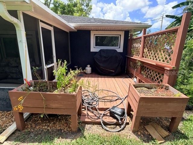 En Venta: $695,000 (3 camas, 2 baños, 2535 Pies cuadrados)