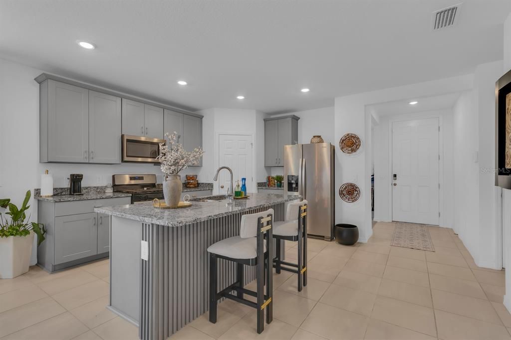For Sale: $417,500 (3 beds, 2 baths, 1680 Square Feet)