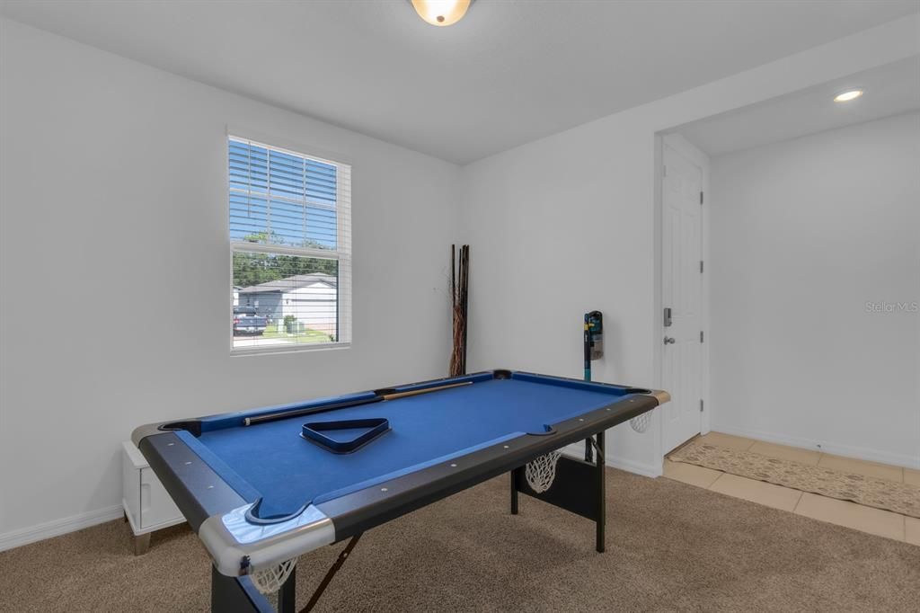 For Sale: $417,500 (3 beds, 2 baths, 1680 Square Feet)