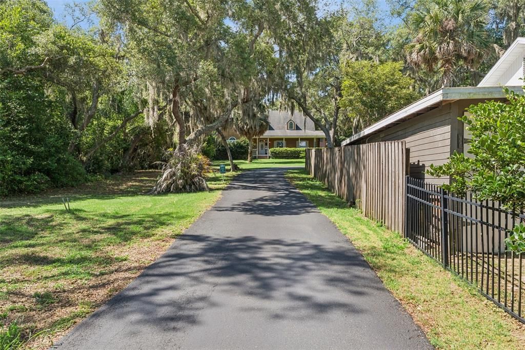 For Sale: $839,000 (4 beds, 2 baths, 3299 Square Feet)