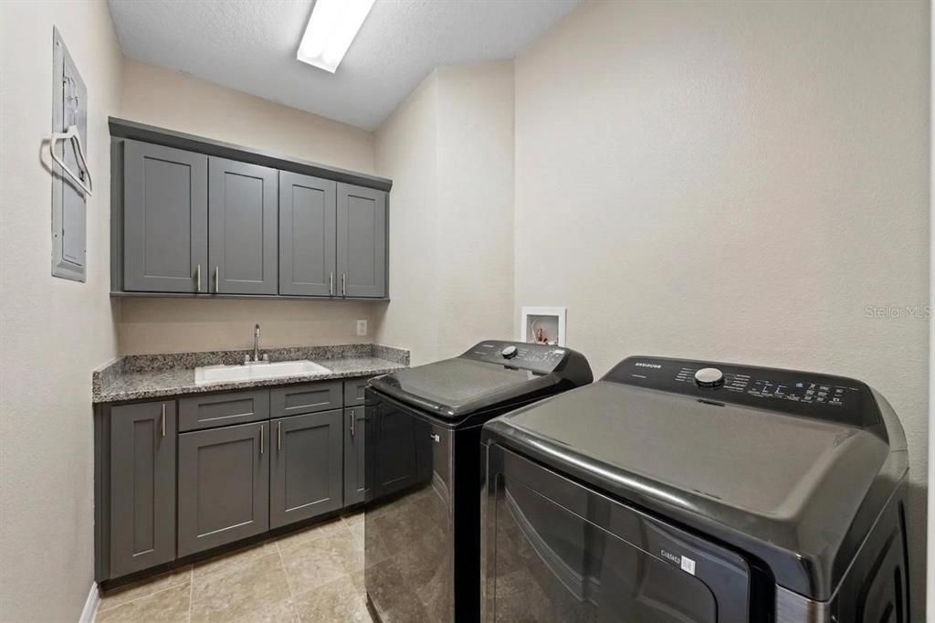 En Venta: $395,000 (2 camas, 2 baños, 1650 Pies cuadrados)