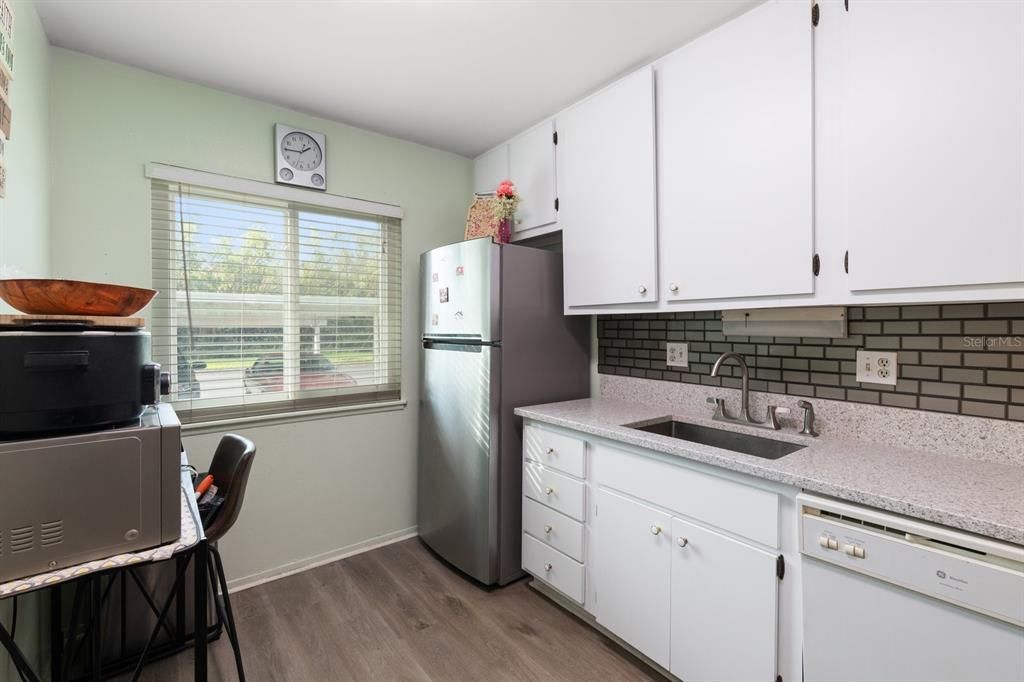 Activo con contrato: $139,900 (2 camas, 1 baños, 990 Pies cuadrados)