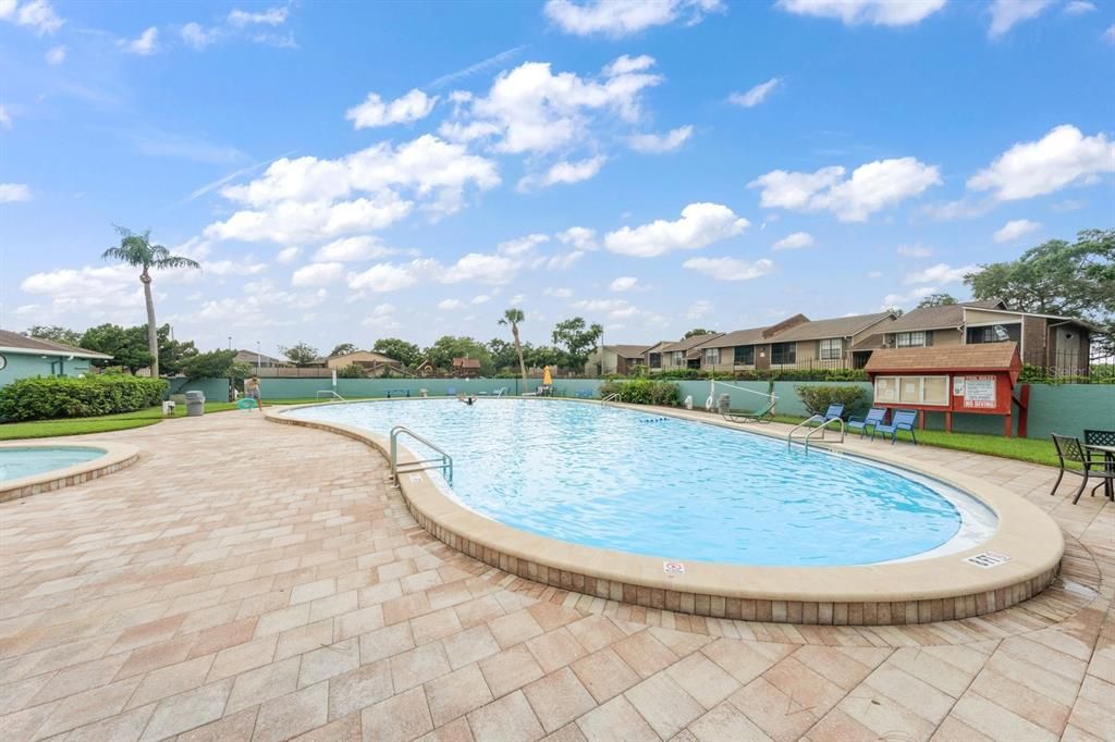 Activo con contrato: $139,900 (2 camas, 1 baños, 990 Pies cuadrados)