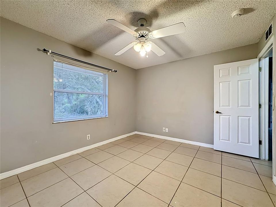 En Venta: $329,900 (3 camas, 2 baños, 1997 Pies cuadrados)