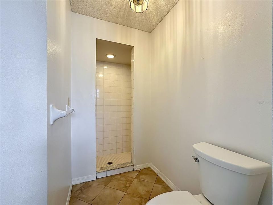 En Venta: $329,900 (3 camas, 2 baños, 1997 Pies cuadrados)