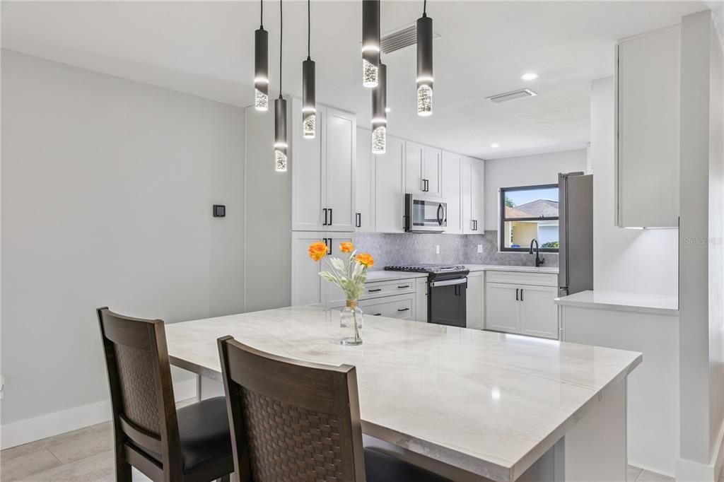 For Sale: $499,000 (3 beds, 2 baths, 1873 Square Feet)