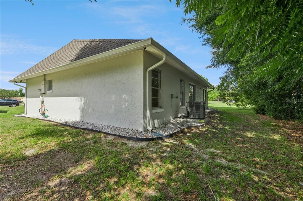 For Sale: $499,000 (3 beds, 2 baths, 1873 Square Feet)