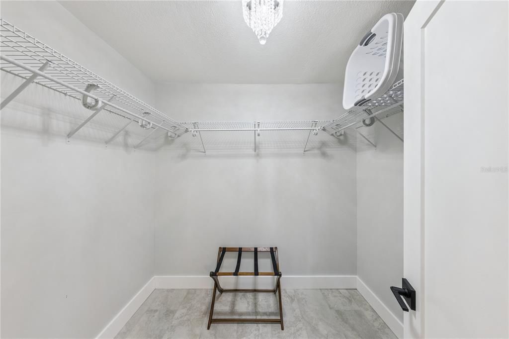 For Sale: $499,000 (3 beds, 2 baths, 1873 Square Feet)