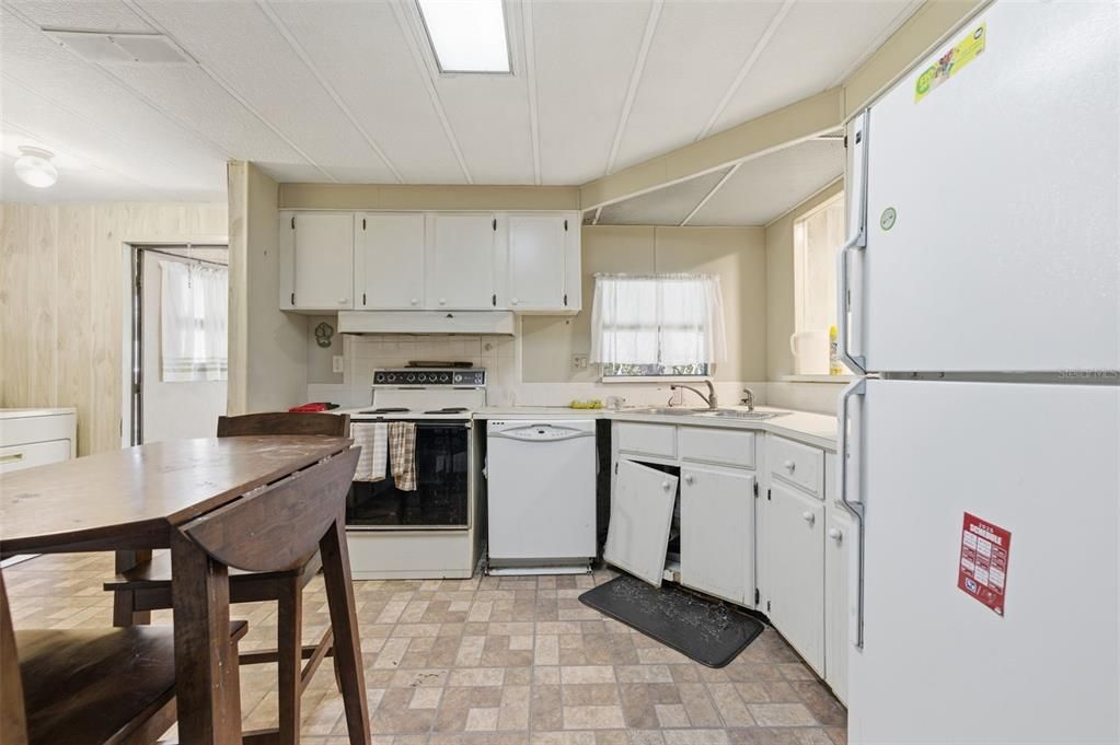 En Venta: $195,900 (3 camas, 2 baños, 1568 Pies cuadrados)