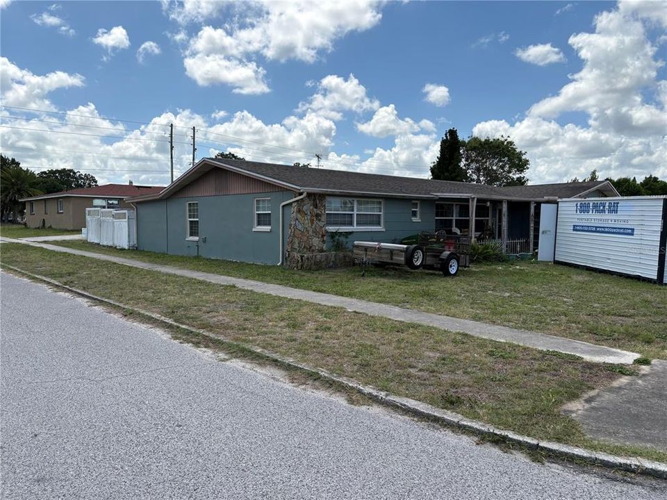 For Sale: $315,000 (3 beds, 2 baths, 1873 Square Feet)