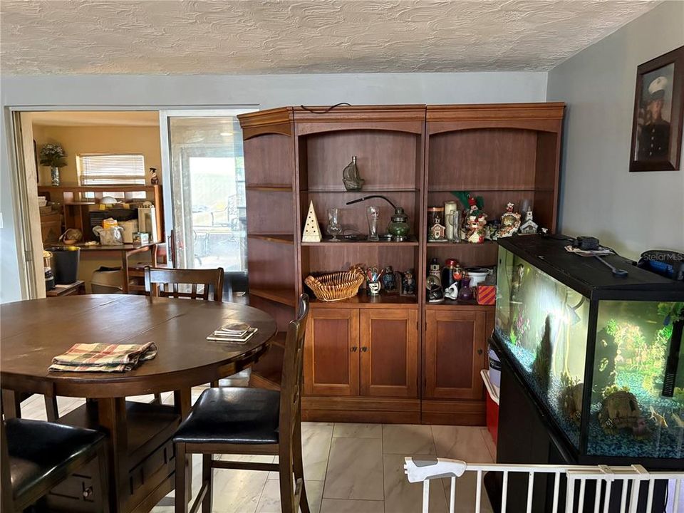 For Sale: $315,000 (3 beds, 2 baths, 1873 Square Feet)