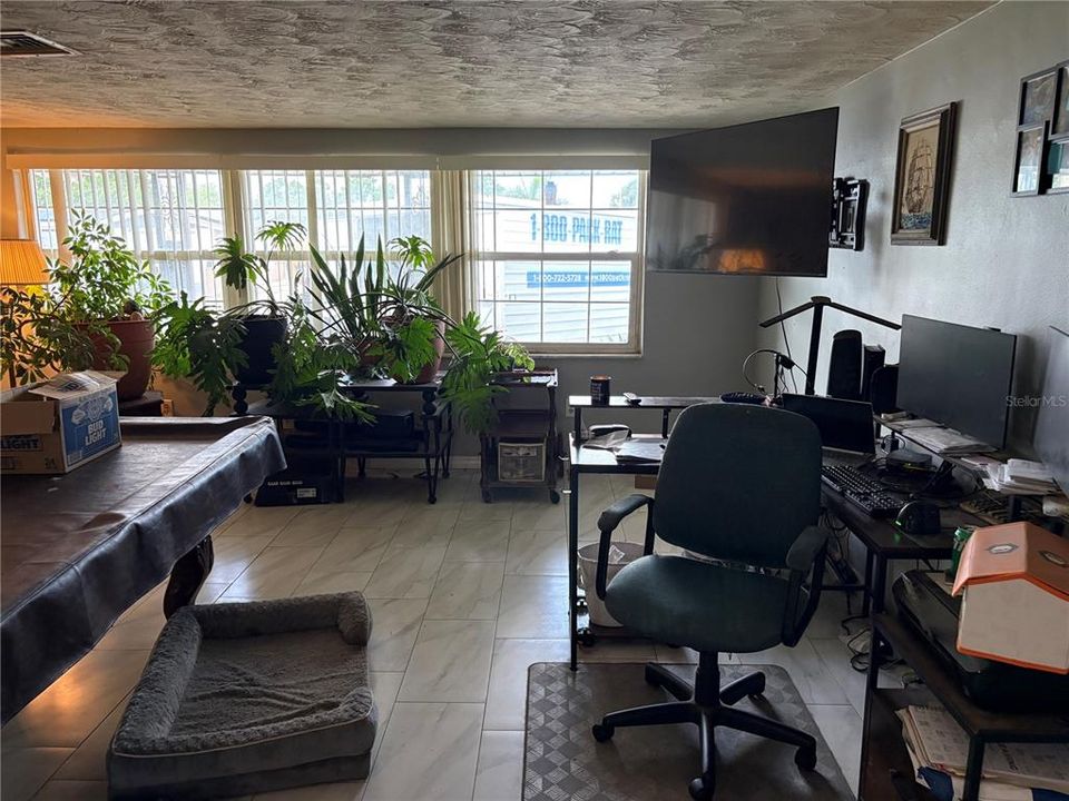 For Sale: $315,000 (3 beds, 2 baths, 1873 Square Feet)