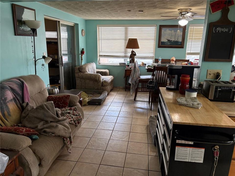 For Sale: $315,000 (3 beds, 2 baths, 1873 Square Feet)